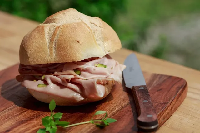 Mortadella al Tartufo